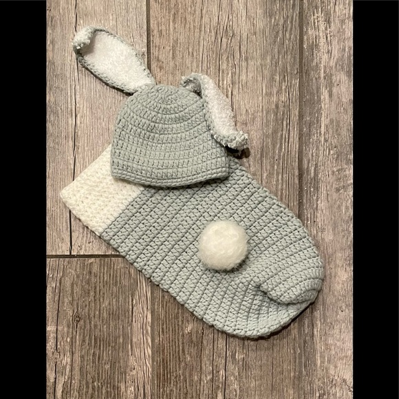 Newborn Baby Bunting- Gray Bunny - Picture 1 of 4